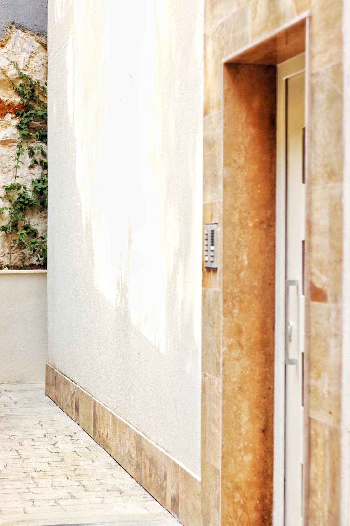 Golden Beach Suites Sarandë Esterno foto