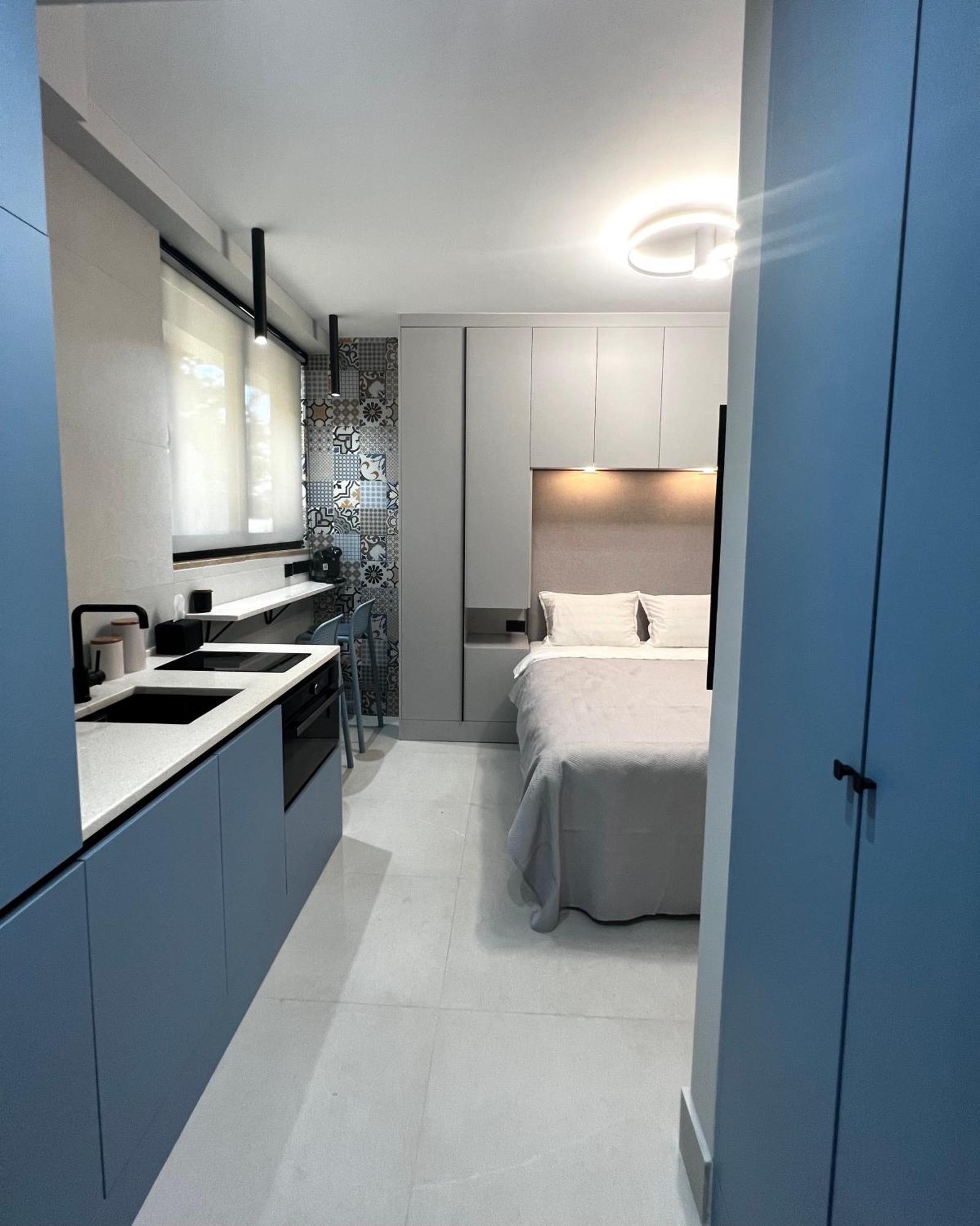 Golden Beach Suites Sarandë Esterno foto