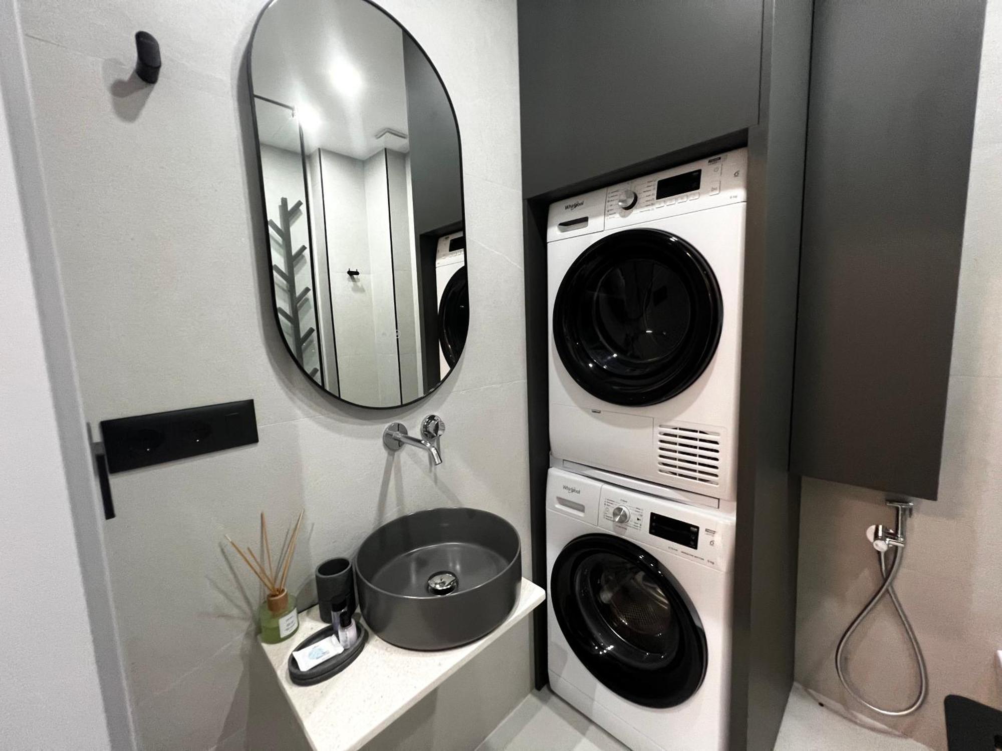 Golden Beach Suites Sarandë Esterno foto